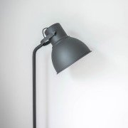 Custom image caption